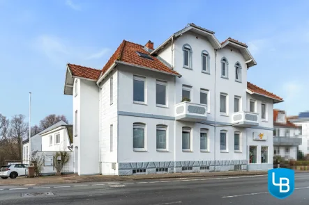 Ansicht von der Straße - Haus kaufen in Plön - MFH mit 5 Wohneinheiten und kleinem Büro in verkehrsgünstiger Lage Plöns