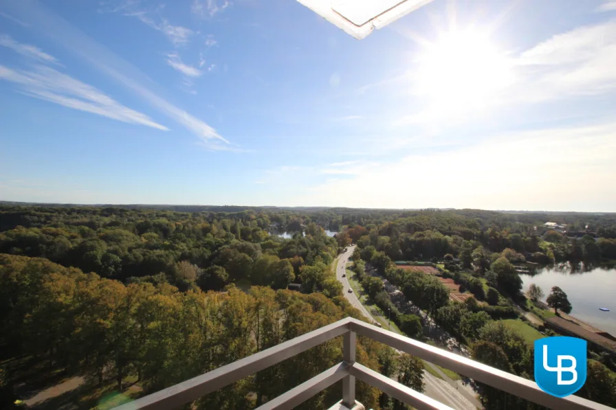 Herrlicher Ausblick - Wohnung mieten in Plön - Diesen Ausblick können Sie mieten! Renovierte 2 Zimmer-Wohnung über den Dächern von Plön