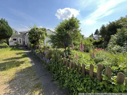 Vorderansicht - Haus kaufen in Quickborn - Schöner Bungalow in Quickborn!