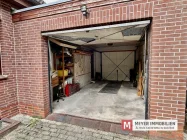 Garage mit Grube