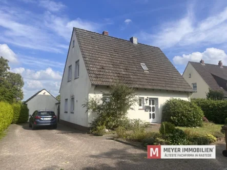 Objektansicht - Haus kaufen in Rastede - Einfamilienhaus auf Erbpachtgrundstück in Rastede-Kleibrok (Obje.-Nr.: 6439)