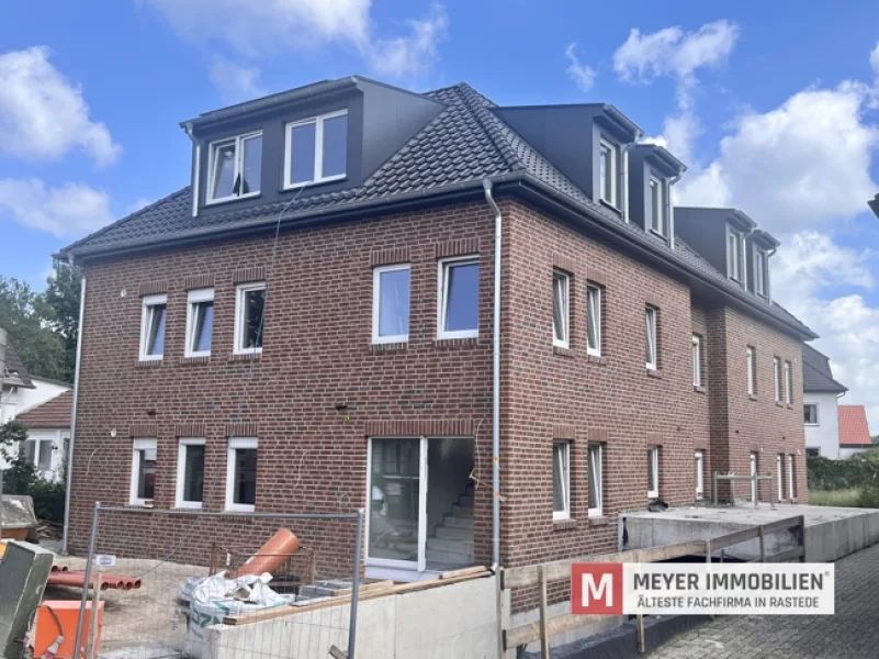 Objektansicht - Wohnung mieten in Rastede - Energieeffiziente Oberwohnung in ruhiger Ortskernlage von Rastede  (Objekt-Nr.: 6451)