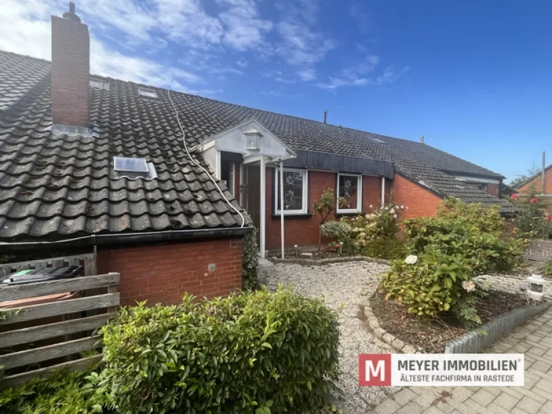 Objektansicht - Haus kaufen in Elsfleth - Reihenmittelhaus mit Wintergarten in Elsfleth (Obj.-Nr.: 6445)