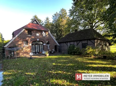 Objektansicht - Haus kaufen in Ovelgönne / Salzendeich - Resthof mit 4 Wohneinheiten auf 3,8 ha Grünland in idyllischer Lage von Salzendeich (Obj.-Nr.: 6449)