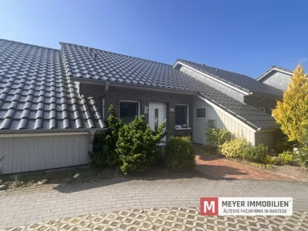 Objektansicht - Haus kaufen in Rastede - Kapitalanleger aufgepasst - Interessantes Reihenmittelhaus auch für spätere Eigennutzung (Obj.-Nr.: 6434)