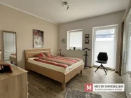 Schlafzimmer mit Terrassenzugang