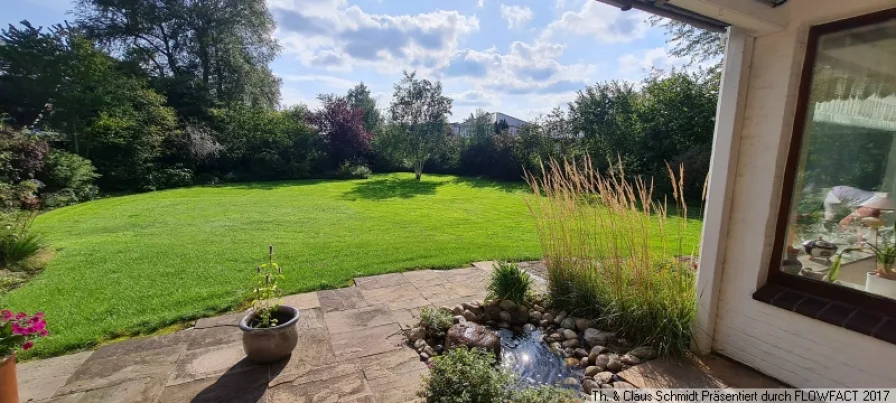 Ausblick von der überdachten Terrasse