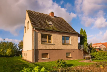 Bild1 - Haus kaufen in Petschow - Großzügiges Wohnhaus mit Büro, Garage und Lagerflächen