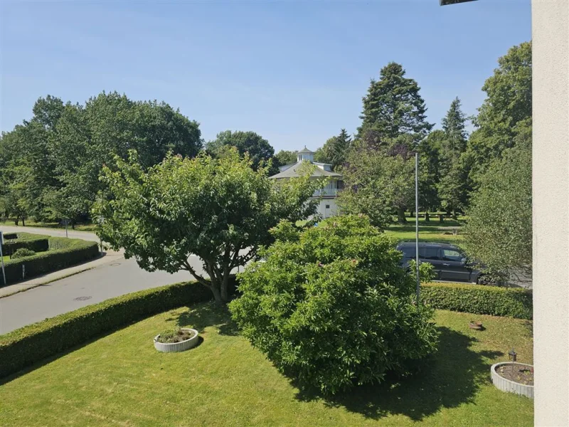 Blick vom Balkon - Haus kaufen in Trinwillershagen - Die etwas andere Doppelhaushälfte mit 2 Wohnungen in Trinwillershagen