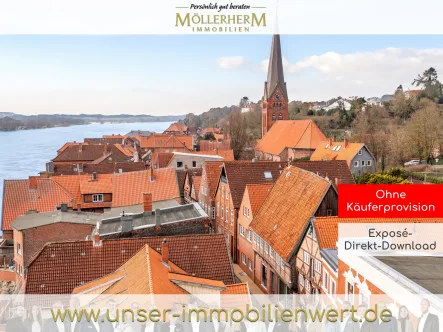 Blick auf die Elbe - Haus kaufen in Lauenburg - ,,Kalandhaus'' ältestes Haus Lauenburgs - Denkmalgeschütztes Haus mit verschiedenen Nutzungsmöglichkeiten direkt an der Elbe