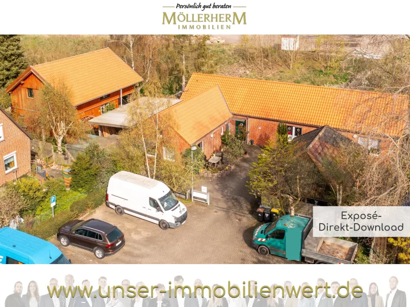 Außenansicht - Haus kaufen in Lensahn - Wohnanlage mit 4 Einheiten - drei vermietete Reihenhäuser und ein freistehendes Holzhaus in Lensahn