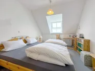 12919 LooseImmo Schlafzimmer