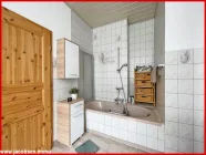 Erdgeschoss Badezimmer Bild 1