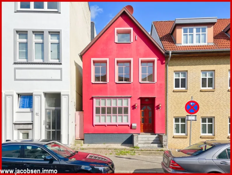 Startbild - Haus kaufen in Schleswig - Moderne trifft auf Historie - Charmantes Stadthaus im Herzen der Schleistadt