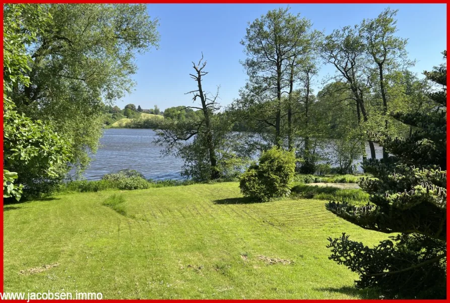 Gartenimpressionen - Haus kaufen in Schleswig - "Mein Haus am See" - Einfamilienhaus mit friedvoller Gartenoase & eigenem Seezugang