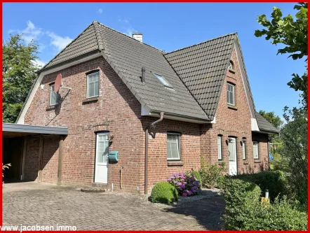 Süd-Ost-Ansicht - Haus kaufen in Nübel / Berend - Ein Friesenhaus als Familienidyll-  einziehen und genießen -