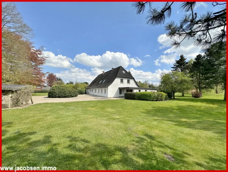 Nord-Westansicht - Haus kaufen in Idstedt - Einen Kindheitstraum erfüllen...  Anwesen mit Gartenparadies & großem Schwimmteich