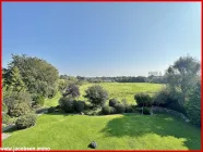 Ausblick aus dem Dachfenster Richtung Osten