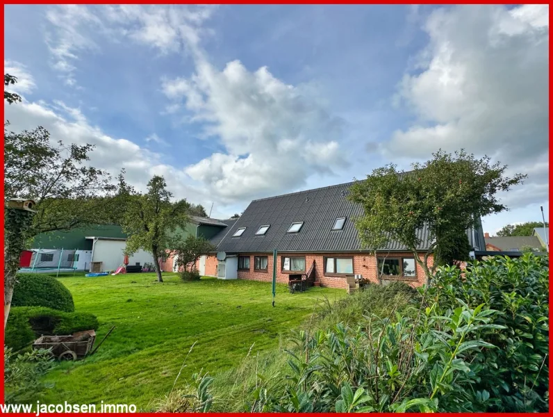 Ansicht Süd - Haus kaufen in Lindewitt - Die Natur genießen - Resthof mit drei Wohneinheiten, Nebengebäuden und Grünland