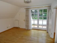 Schlafzimmer mit Balkon OG