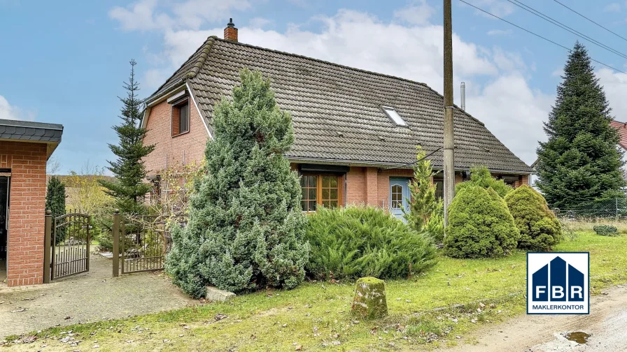 Objektansicht - Haus kaufen in Venzkow - Ihr neues Zuhause mit Doppelgarage und Photovoltaikanlage in Venzkow