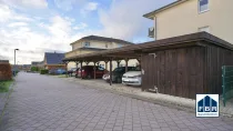 Carport mit Fahrradschuppen