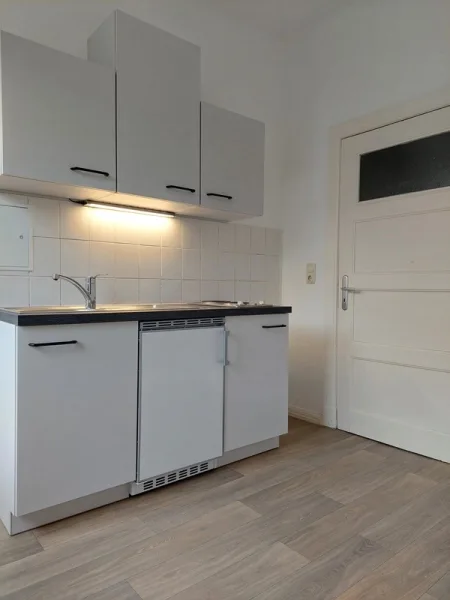 neue Pantryküche - Wohnung mieten in Schwerin - Singles aufgepasst! 1- Zimmer Appartement mit neuer Pantryküche in der Werdervorstadt