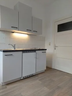 neue Pantryküche - Wohnung mieten in Schwerin - Singles aufgepasst! 1- Zimmer Appartement mit neuer Pantryküche in der Werdervorstadt