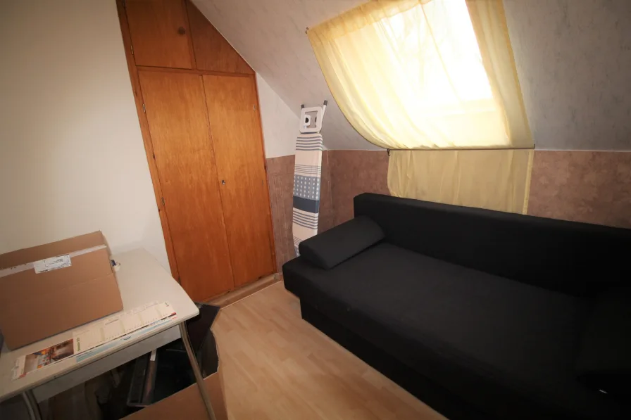 kleines Zimmer DG