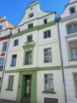 Außenansicht - Wohnung kaufen in Stralsund - Interessante altersgerechte Eigentumswohnung in der Altstadt von Stralsund zu verkaufen