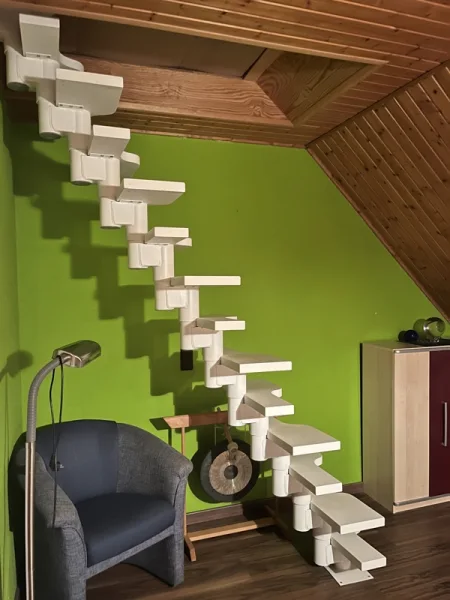 Treppe ins Dachgeschoss