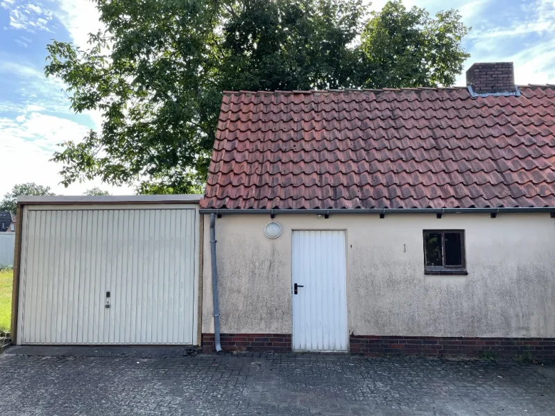 Garage und Schuppen