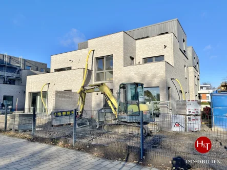 Neubau Wohnung mieten in Stuhr Brinkum – Hechler & Twachtmann Immobilien GmbH - Wohnung mieten in Stuhr - Exklusiv ausgestatteter Neubau mit KfW-40 Standard mitten in Brinkum!