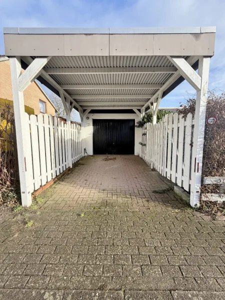 Garage und Carport