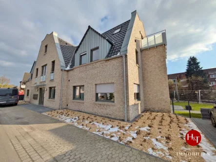 Neubau Wohnung kaufen in Stuhr Brinkum – Hechler & Twachtmann Immobilien GmbH - Wohnung kaufen in Stuhr - Winkelgevel 43 – attraktiver Neubau in Brinkum