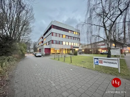 Verkauf Gewerbe Bremen Hechler & Twachtmann Immobilien GmbH - Büro/Praxis kaufen in Bremen - Praxis- oder Bürofläche in einem gut frequentierten Ärztehaus!