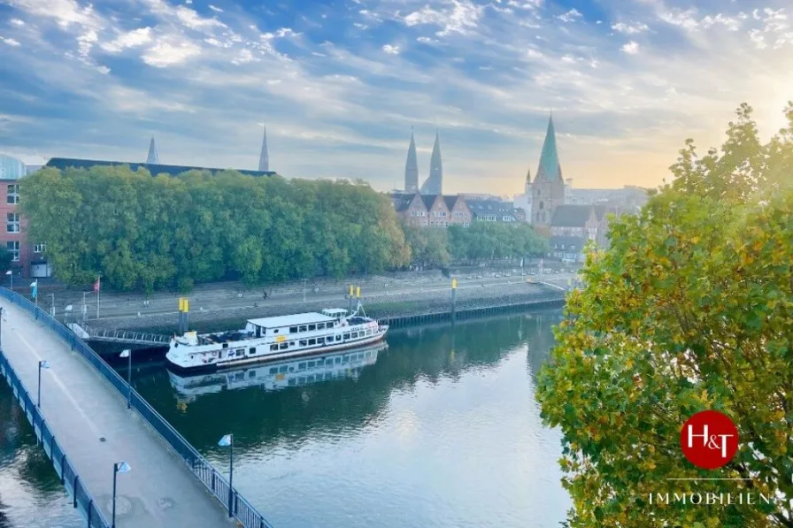 Wohnung mieten in Bremen – Hechler & Twachtmann Immobilien - Wohnung mieten in Bremen - Teerhof – gemütliche Wohnung mit Weserblick!