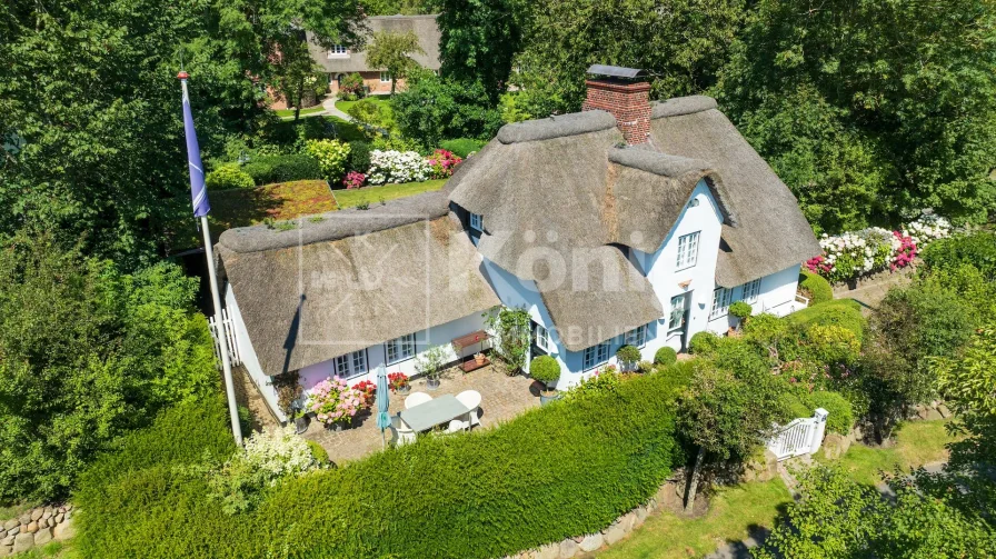 Friesenhaus unter Reet - Haus kaufen in Sylt - FRIESENHAUS IN WATTLAGE VON KEITUM