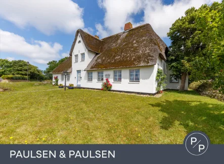  - Haus kaufen in Sylt - Großes historisches Friesenhaus unter Reet in Tinnum