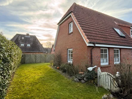 Ansicht - Haus kaufen in Sylt - Reihenhaus mit schönem Süd-Ost-Garten – Gestalten Sie nach Ihren Wünschen