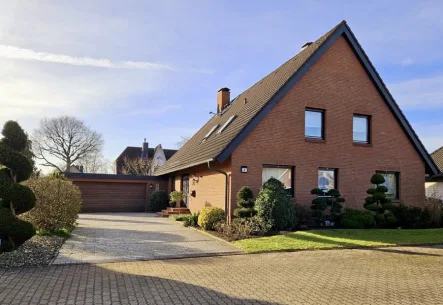 Buchenweg 4 - Haus kaufen in Kiebitzreihe - Großzügiges Einfamilienhaus samt Einliegerwohnung und vielen Möglichkeiten