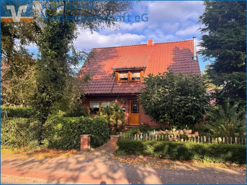 Vordere Ansicht  - Haus kaufen in Georgsdorf - #reserviert# Schönes Wohnhaus in Georgsdorf 