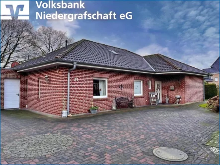 Vordere Ansicht - Haus kaufen in Wielen - Moderner Bungalow für jede Lebensphase