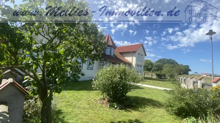  - Haus kaufen in Wallstawe - Vollsanierter, exklusiver, imposanter Künstlerhof in idyllischer Dorfrandlage mit Hautwohnung, 3 Appartements und reichlich Gästezimmer und Werk.- und Ausstellungshallen!