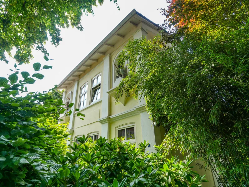 Vordere Hausansicht - Haus kaufen in Uetersen - Historisches Wohngebäude mit besonderem Flair