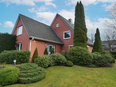 Hausansicht - Haus kaufen in Wedel - Charmantes Einfamilienhaus