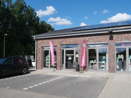 Außenansicht - Laden/Einzelhandel mieten in Moorrege - Moderne Shop-Fläche im Zentrum von Moorrege