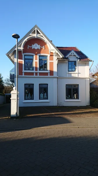 Hausansicht - Büro/Praxis mieten in Uetersen - Moderne Bürofläche in der Uetersener Altstadt