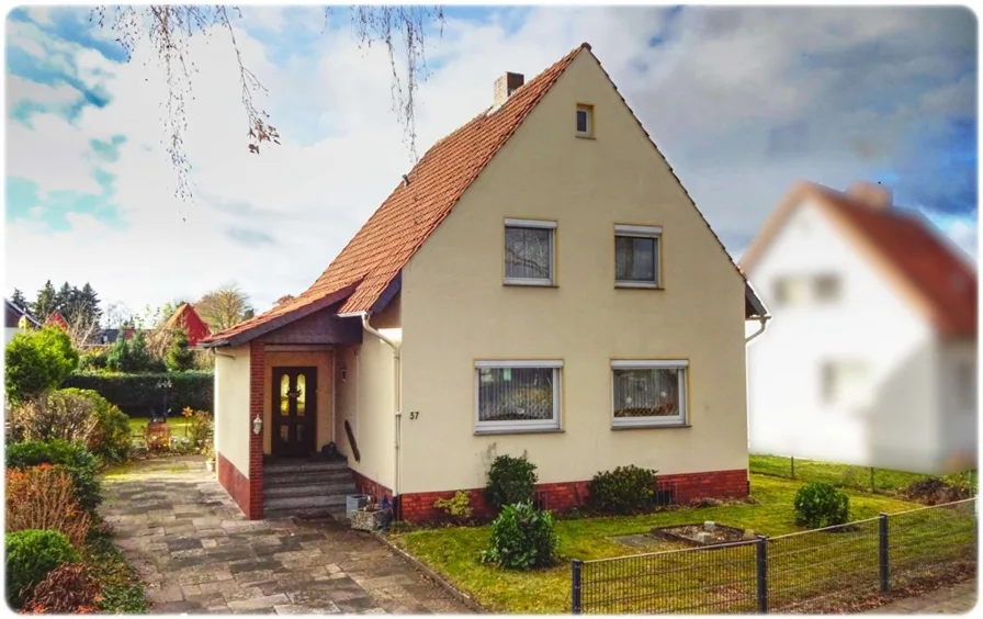 Willkommen - Haus kaufen in Peine - Telgte - Ihr neues Zuhause mit 4 Zimmern, einem schönen Garten und großer Garage für Ihren PKW