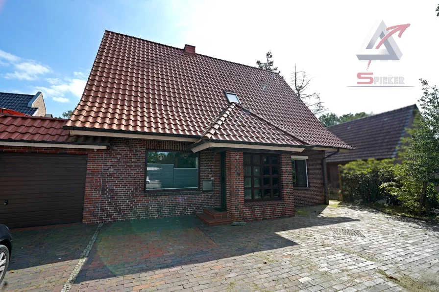 Eingangsbereich - Haus mieten in Uplengen - Schickes Wohnhaus zentral in Remels